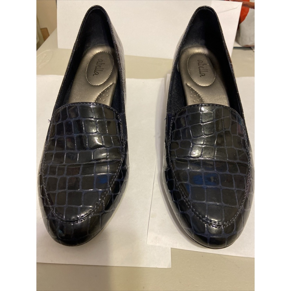 Abella  Shoes Woman's  Size 8